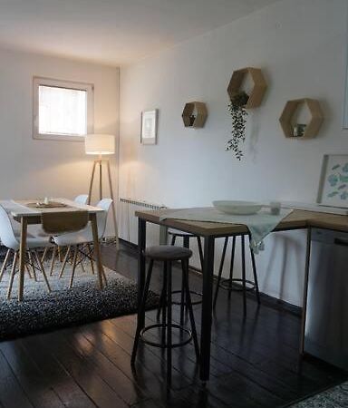 Cosy Apartment In The Heart Of スコピエ エクステリア 写真